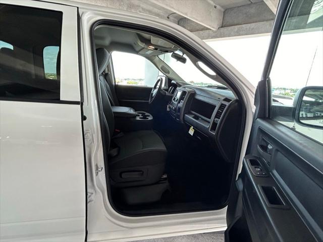 2024 RAM Ram 1500 Classic RAM 1500 CLASSIC TRADESMAN CREW CAB 4X2 57 BOX