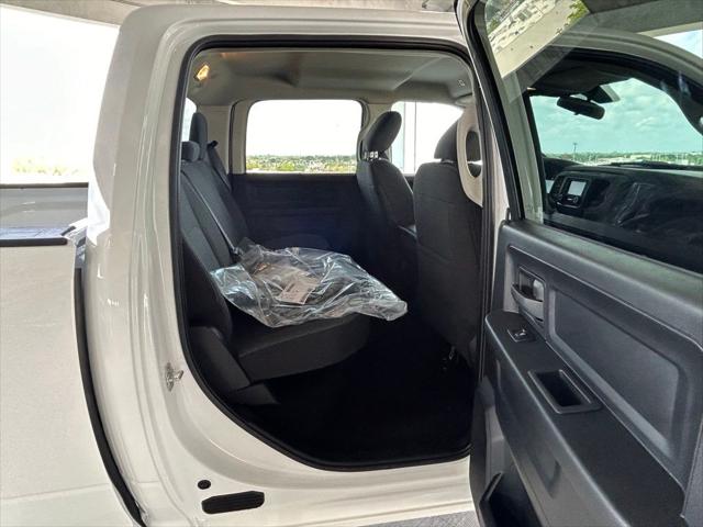 2024 RAM Ram 1500 Classic RAM 1500 CLASSIC TRADESMAN CREW CAB 4X2 57 BOX