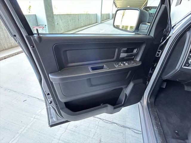 2024 RAM Ram 1500 Classic RAM 1500 CLASSIC TRADESMAN CREW CAB 4X2 57 BOX