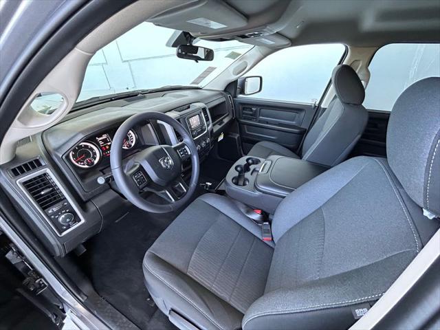 2024 RAM Ram 1500 Classic RAM 1500 CLASSIC TRADESMAN CREW CAB 4X2 57 BOX