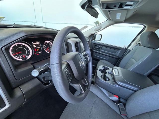 2024 RAM Ram 1500 Classic RAM 1500 CLASSIC TRADESMAN CREW CAB 4X2 57 BOX