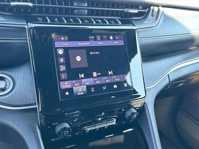 2024 Jeep Grand Cherokee GRAND CHEROKEE L ALTITUDE 4X4