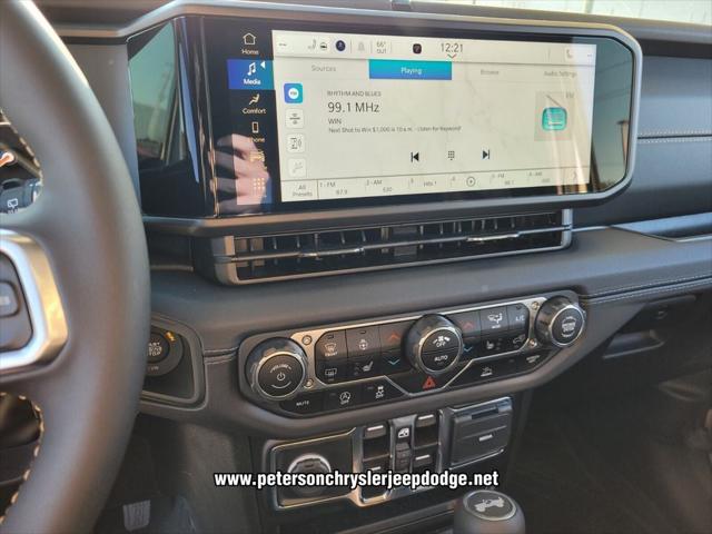 2024 Jeep Wrangler 4-Door Sahara 4x4