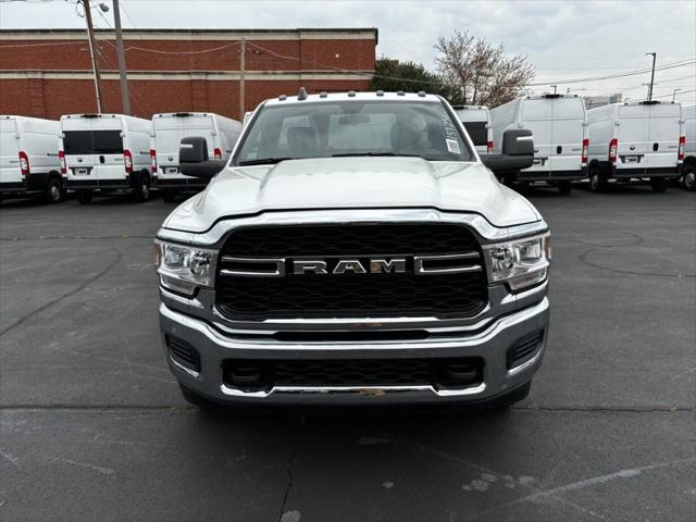 2024 RAM Ram 3500 Chassis Cab RAM 3500 TRADESMAN CHASSIS REGULAR CAB 4X4 60 CA