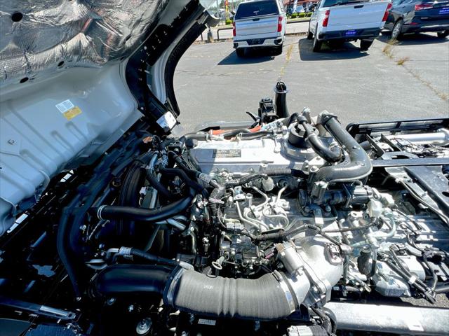 2024 Chevrolet 5500XD LCF Base