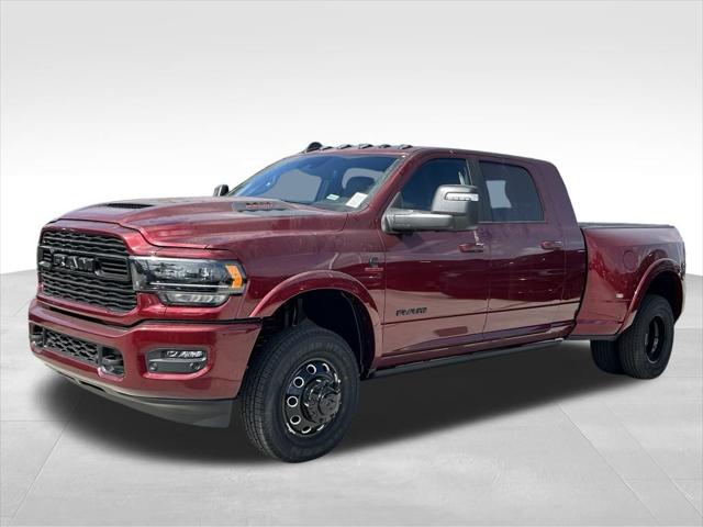 2024 RAM Ram 3500 RAM 3500 LIMITED MEGA CAB 4X4 64 BOX