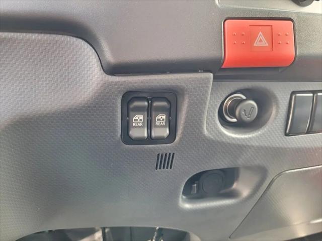 2024 Chevrolet 3500 LCF Gas Unknown
