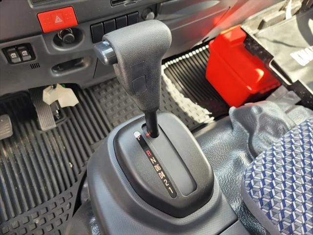 2024 Chevrolet 3500 LCF Gas Unknown