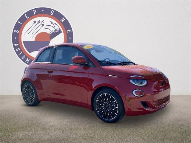 2024 Fiat FIAT 500e 500e INSPI(RED)