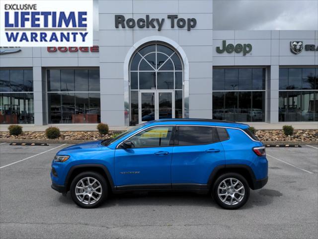 2024 Jeep Compass COMPASS LATITUDE LUX 4X4