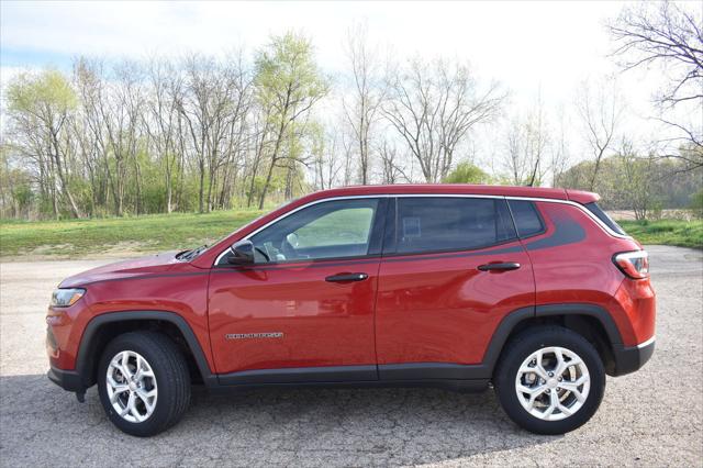 2024 Jeep Compass COMPASS SPORT 4X4