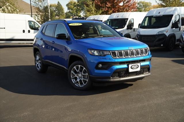 2024 Jeep Compass COMPASS LATITUDE LUX 4X4