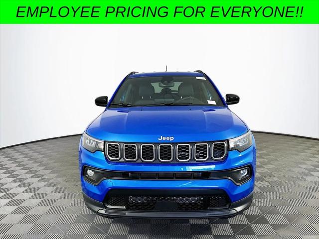 2024 Jeep Compass COMPASS LATITUDE 4X4