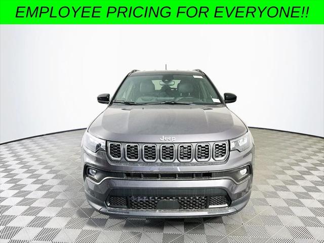 2024 Jeep Compass COMPASS LATITUDE 4X4