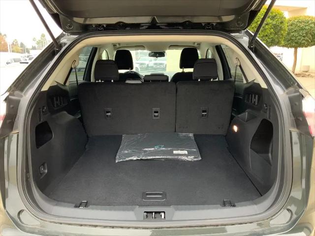 2024 Ford Edge SE