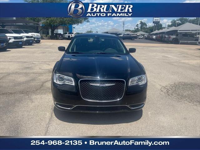 2022 Chrysler 300 Touring AWD