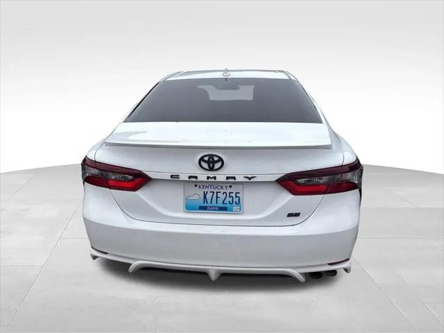 2022 Toyota Camry SE