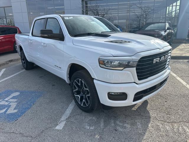 2025 RAM Ram 1500 RAM 1500 LARAMIE CREW CAB 4X4 64 BOX