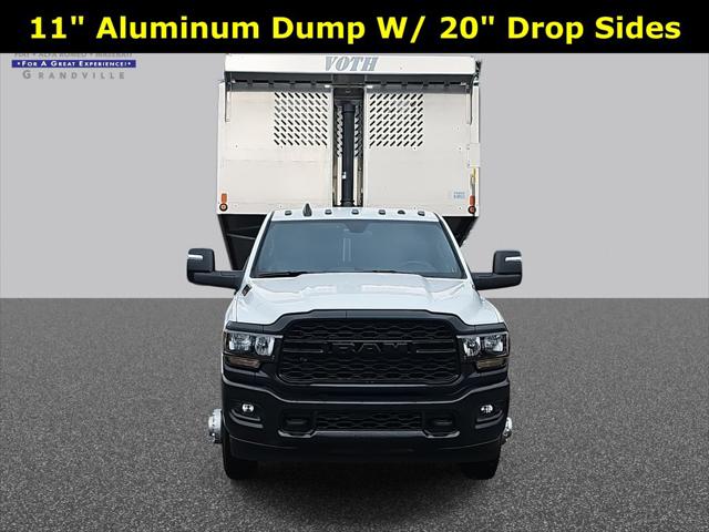 2024 RAM Ram 3500 Chassis Cab RAM 3500 TRADESMAN CHASSIS REGULAR CAB 4X4 84 CA 2024 RAM Ram 3500 Chassis Cab RAM 3500 TRADESMAN CHASSIS REGULAR CAB 4X4 84 CA