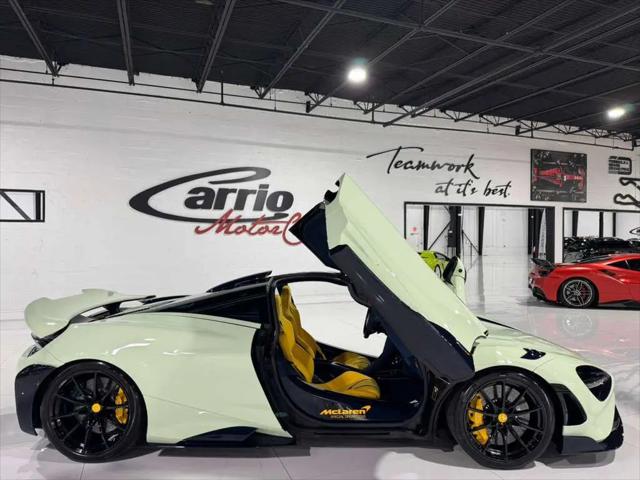 2021 McLaren 765LT Coupe