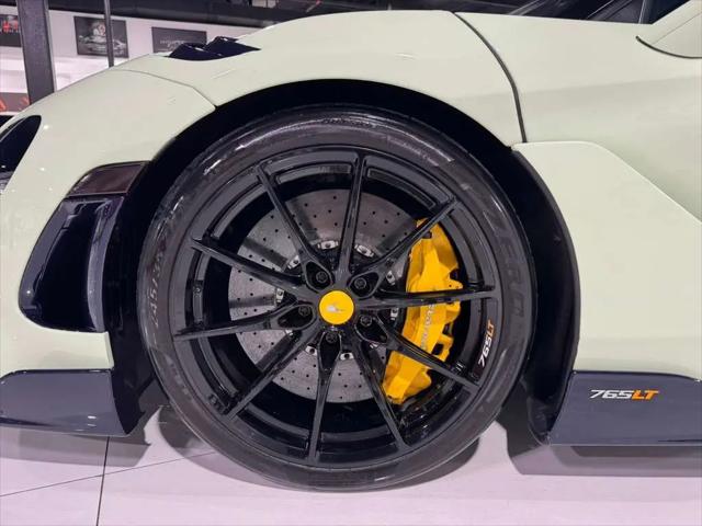 2021 McLaren 765LT Coupe
