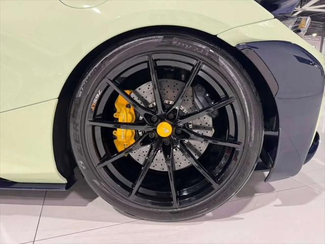2021 McLaren 765LT Coupe