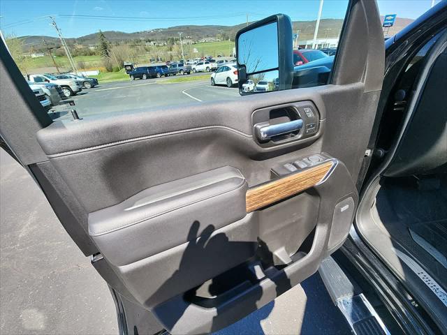 2022 Chevrolet Silverado 2500HD 4WD Crew Cab Standard Bed High Country