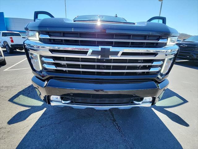 2022 Chevrolet Silverado 2500HD 4WD Crew Cab Standard Bed High Country