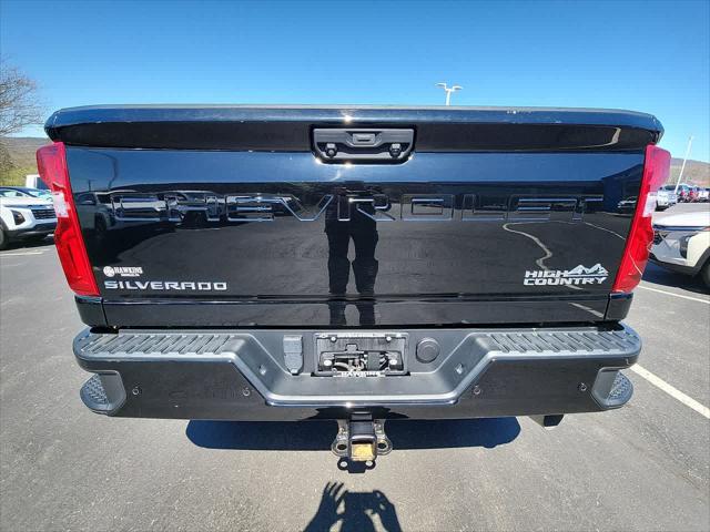 2022 Chevrolet Silverado 2500HD 4WD Crew Cab Standard Bed High Country
