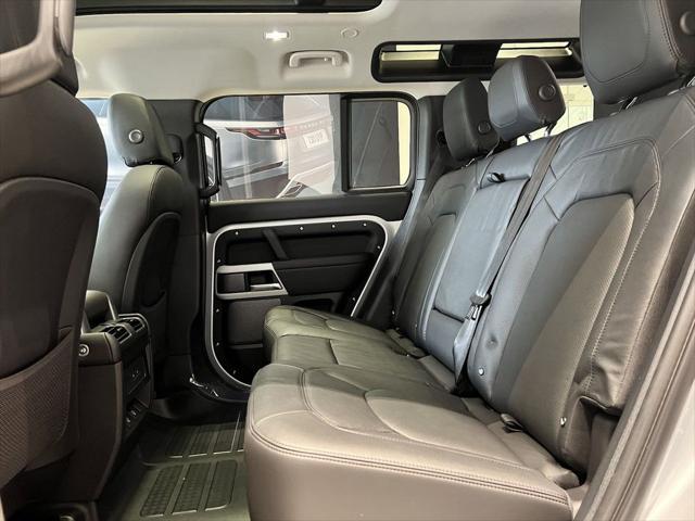 2024 Land Rover Defender 110 P300