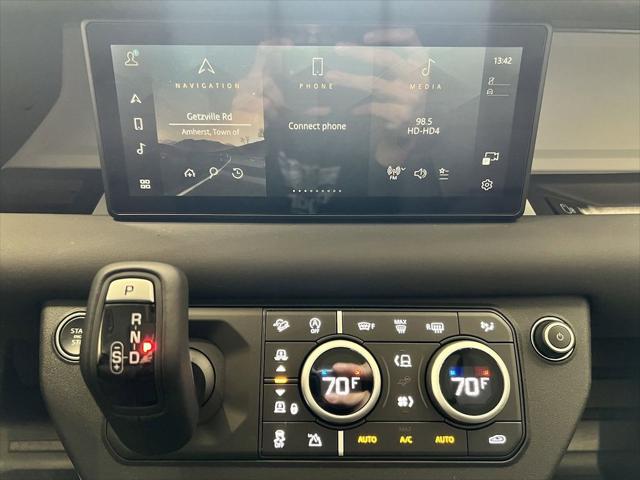 2024 Land Rover Defender 110 P300