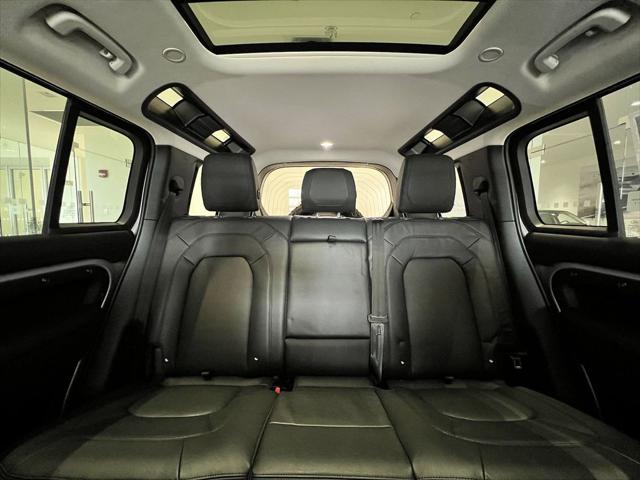 2024 Land Rover Defender 110 P300