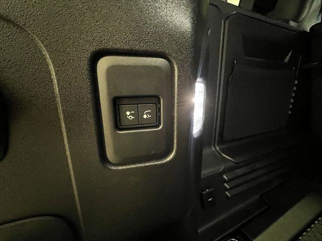 2024 Land Rover Defender 110 P300