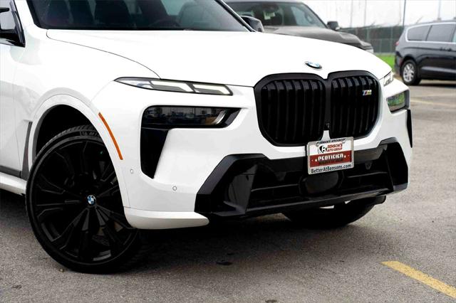 2023 BMW X7 M60i