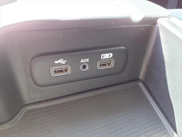 2018 Ram 3500 SLT Crew Cab 4x4 6'4" Box
