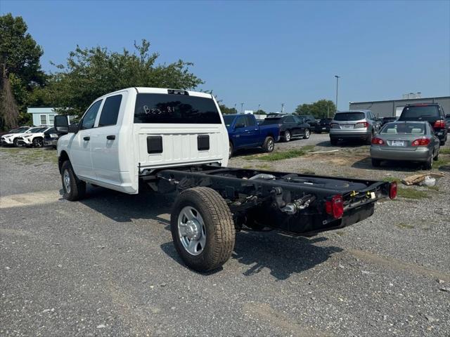 2024 RAM Ram 3500 Chassis Cab RAM 3500 TRADESMAN CREW CAB CHASSIS 4X4 60 CA