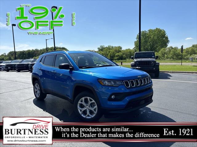 2024 Jeep Compass COMPASS LATITUDE 4X4