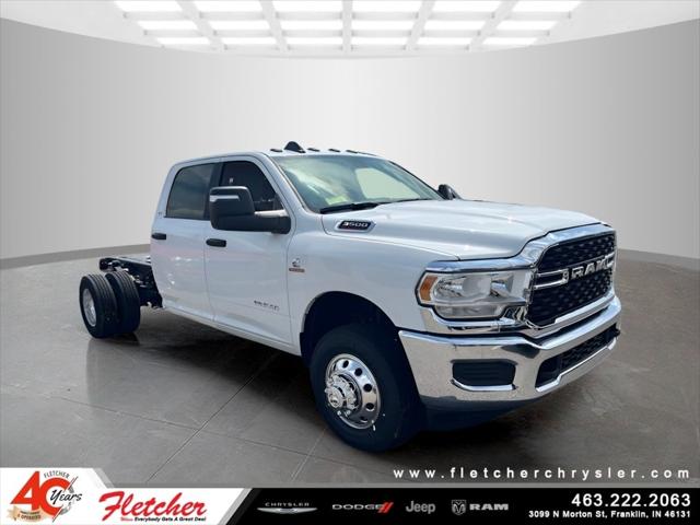 2024 RAM Ram 3500 Chassis Cab RAM 3500 SLT CREW CAB CHASSIS 4X4 60 CA 2024 RAM Ram 3500 Chassis Cab RAM 3500 SLT CREW CAB CHASSIS 4X4 60 CA