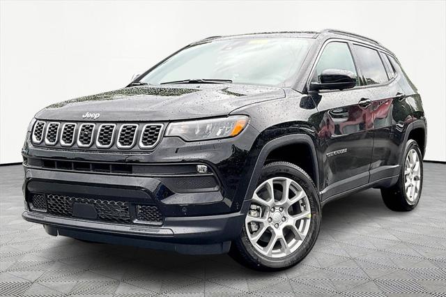 2024 Jeep Compass COMPASS LATITUDE LUX 4X4