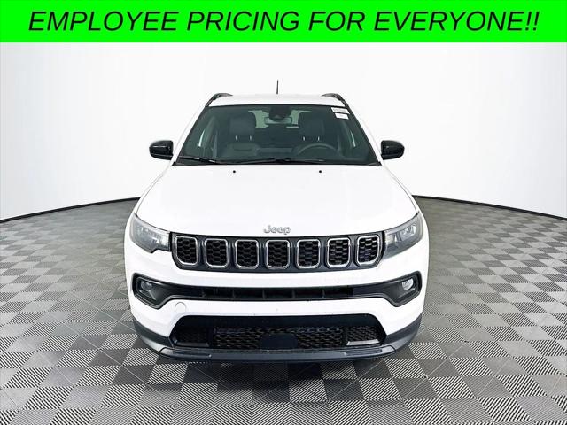 2024 Jeep Compass COMPASS LATITUDE 4X4