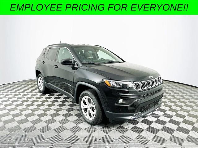 2024 Jeep Compass COMPASS LATITUDE 4X4