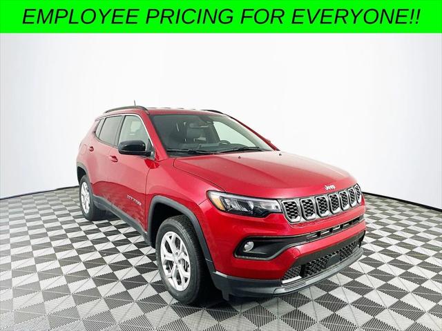 2024 Jeep Compass COMPASS LATITUDE 4X4