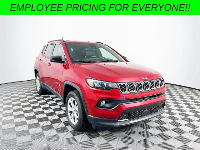 2024 Jeep Compass COMPASS LATITUDE 4X4