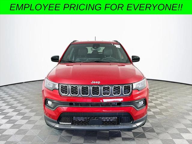 2024 Jeep Compass COMPASS LATITUDE 4X4