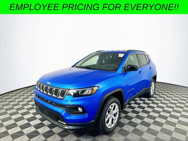 2024 Jeep Compass COMPASS LATITUDE 4X4