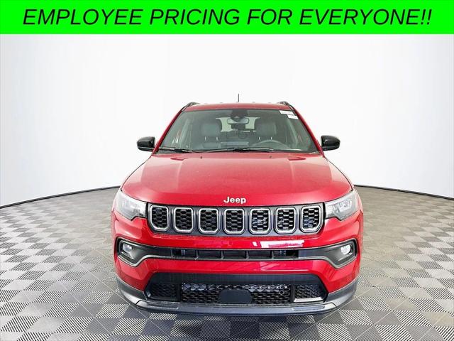 2024 Jeep Compass COMPASS LATITUDE LUX 4X4