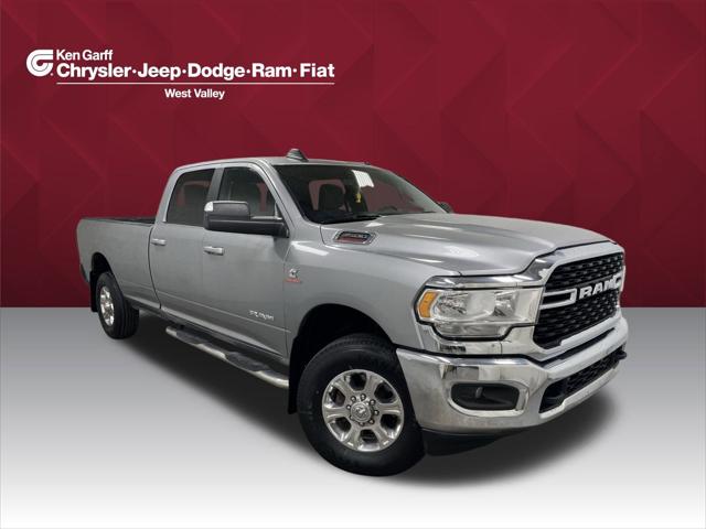 2022 RAM 3500 Big Horn Crew Cab 4x4 8 Box