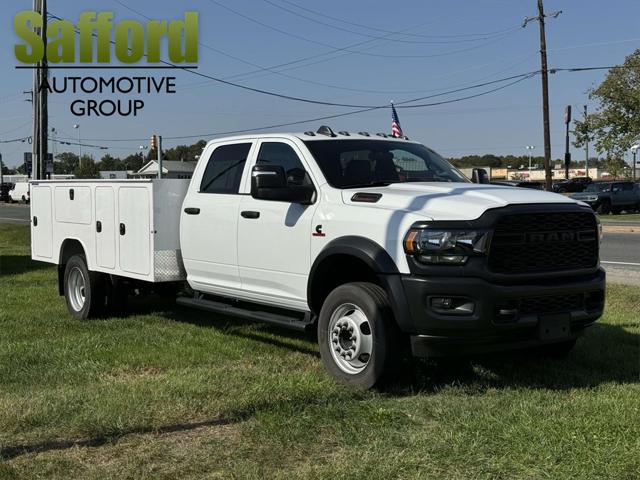 2024 RAM Ram 5500 Chassis Cab RAM 5500 TRADESMAN CHASSIS CREW CAB 4X4 84 CA