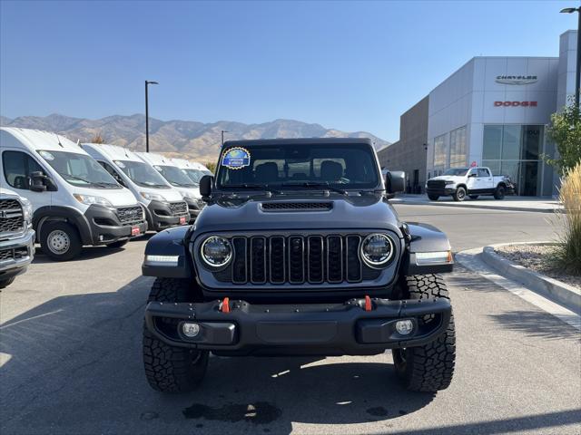 2024 Jeep Gladiator GLADIATOR MOJAVE X 4X4