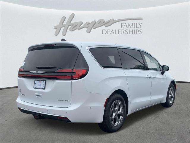 2024 Chrysler Pacifica PACIFICA LIMITED